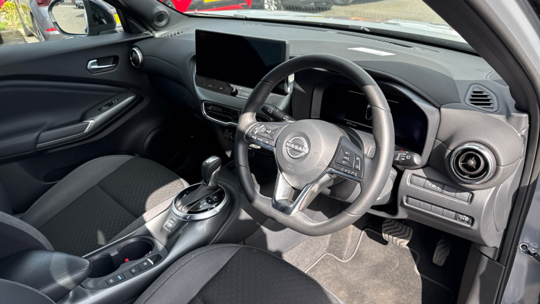 Nissan Juke 1.6 Hybrid N-Connecta 5dr Auto Hybrid Hatchback